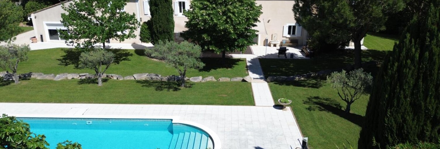 Maison 11 Pièces 312 m² à vendre à Monteux (84170)