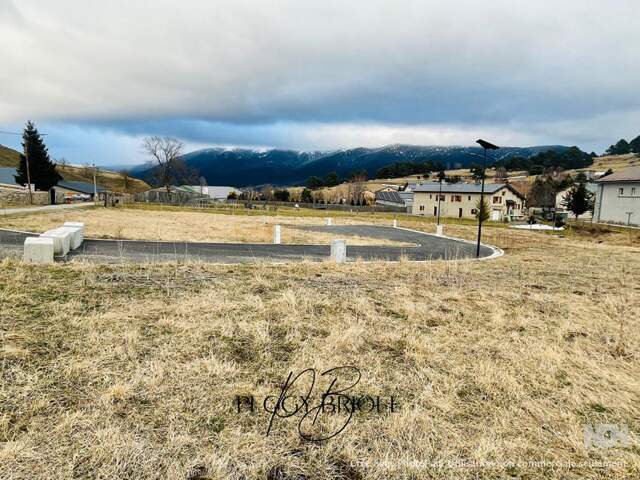 Terrain constructible viabilisé de 419m² à Fontrabiouse (66210) — photo du bien