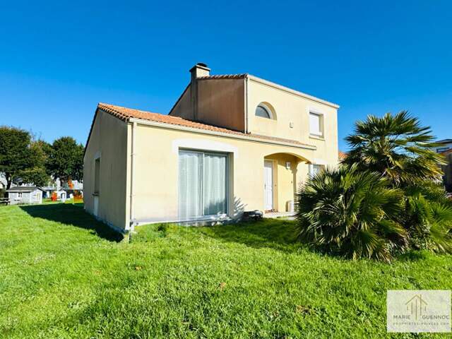 Maison familiale 7 pièces avec double garage située à Basse-Goulaine — photo du bien