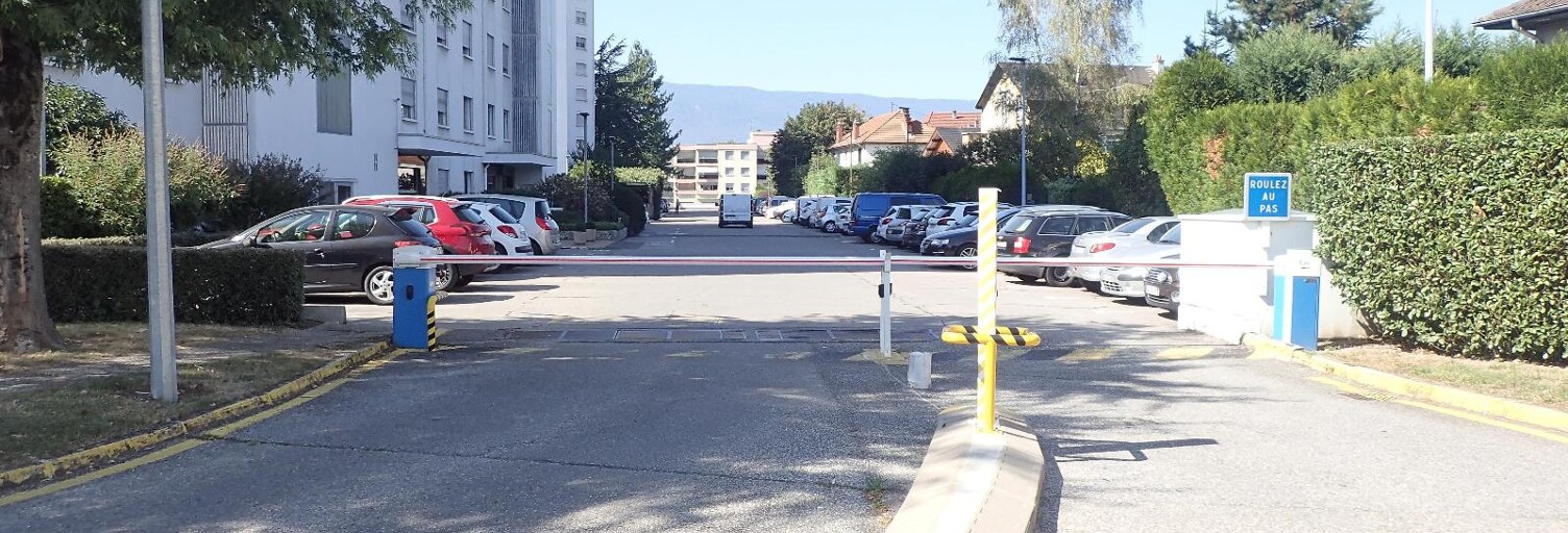 Garage  13 m² à louer à Barberaz (73000)