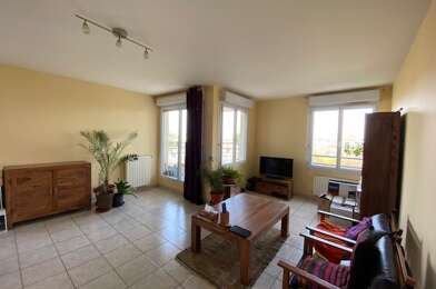 Appartement 3 pièces 901 €