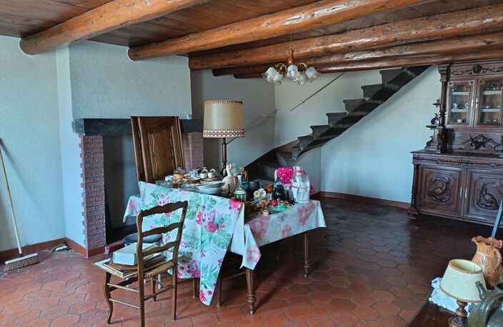 JOLIE MAISON AVEC COUR ET TERRASSE AUX PORTES D'ISSOIRE — photo 3