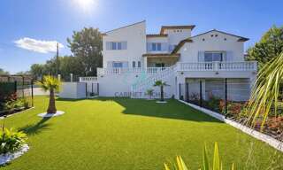 Appartement 6 Pièces 170 m² à vendre à La Roquette-sur-Siagne (06550)