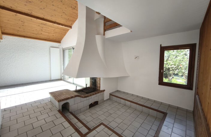 CHAMBON-FEUGEROLLES, Maison 150 m2 — photo 5