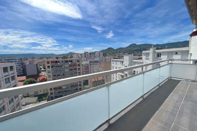 Appartement 3 pièces 890 €