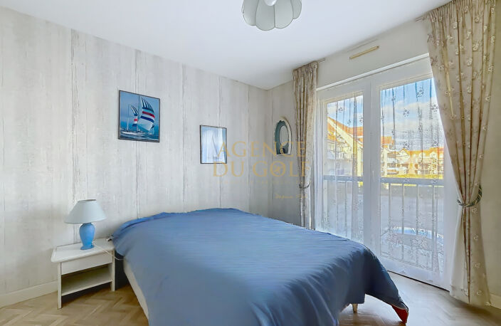 Appartement 2 pièces avec balcon à 500 m de la plage — photo 4