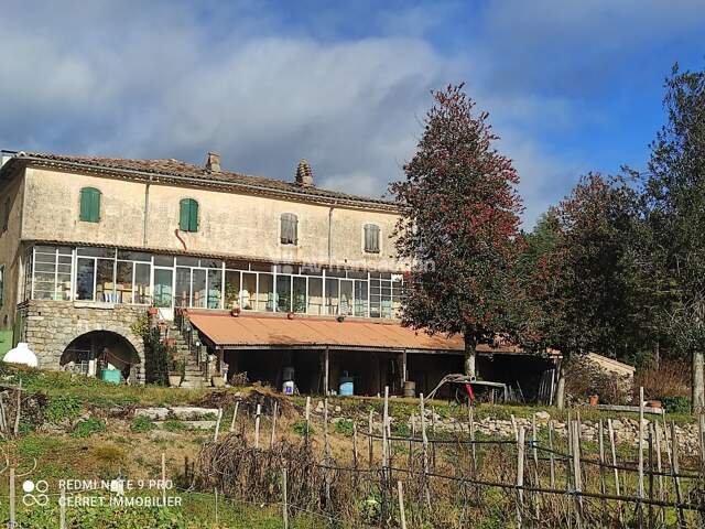 Ancien corps de ferme - Charme et potentiel — photo du bien