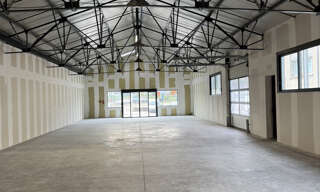 Commerce  326 m² à louer à Lagnieu (01150)