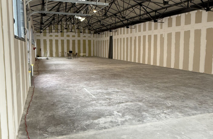 Local commercial 325 m2 — photo 5