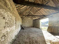 Grange en pierre avec beau potentiel - environnement campagn — photo 3