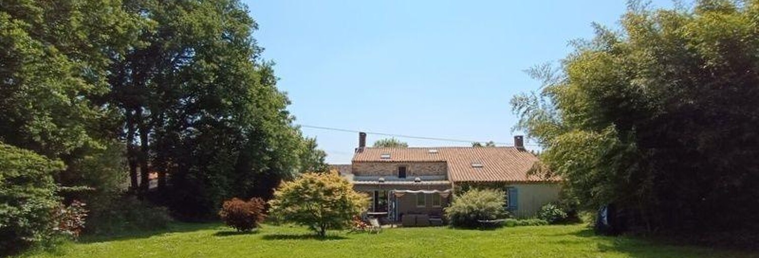 Maison 6 Pièces 219 m² à vendre à Aubigny-Les Clouzeaux (85430)