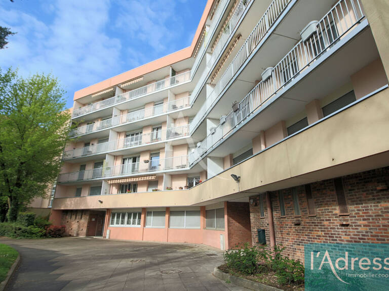 Appartement Evry Courcouronnes 2 pièces cave et parking — photo 1