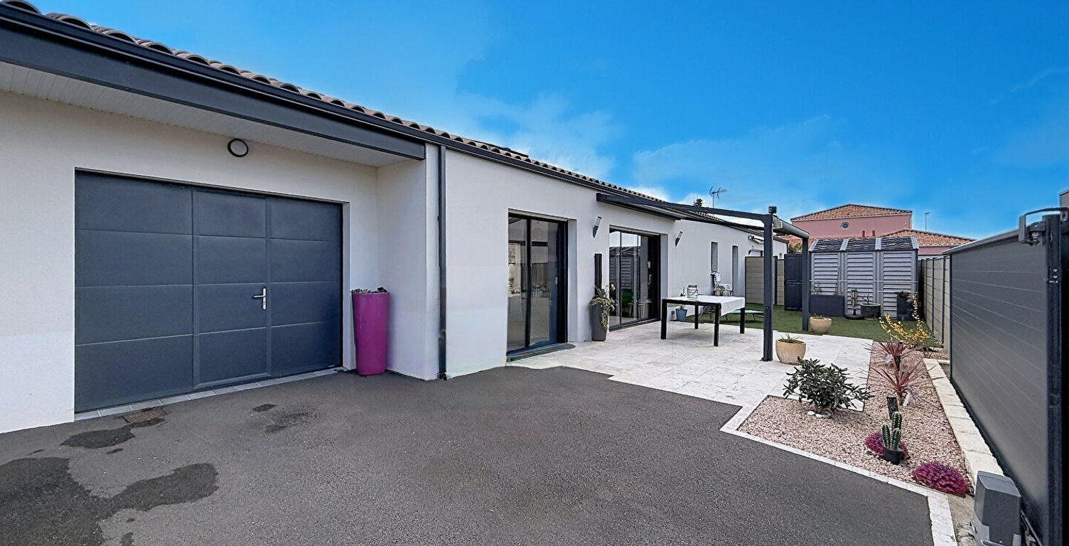 Maison Les Sables D Olonne, 3 chambres, garage — photo 1