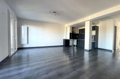 Appartement 3 pièces 770 €