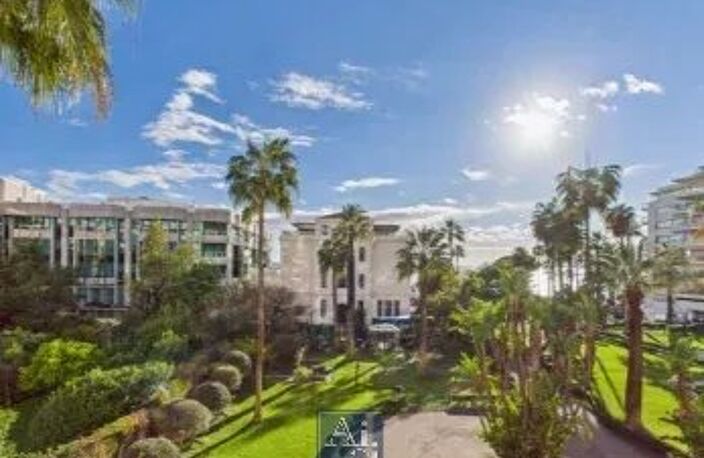 Cannes Croisette 3 pièces avec terrasse Vue Mer — photo 4