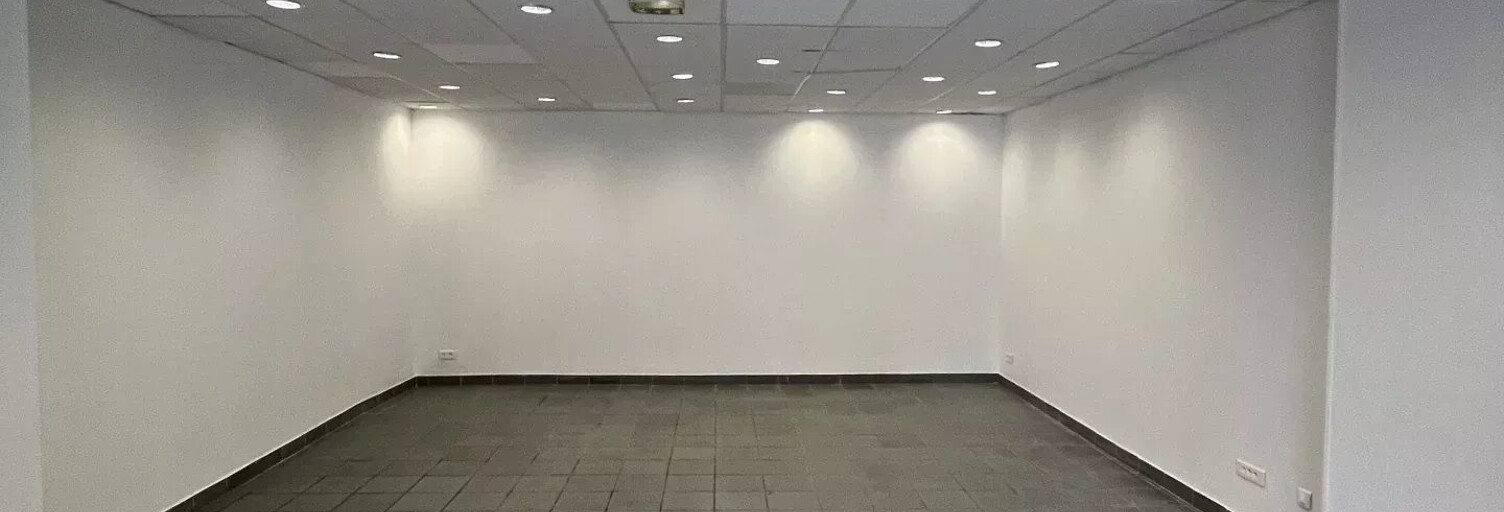 Commerce 1 Pièce  m² à louer à Oullins-Pierre-Bénite (69600)