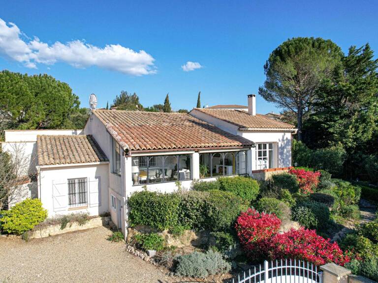 Charmante maison de village avec jardin, piscine et garage — photo 1