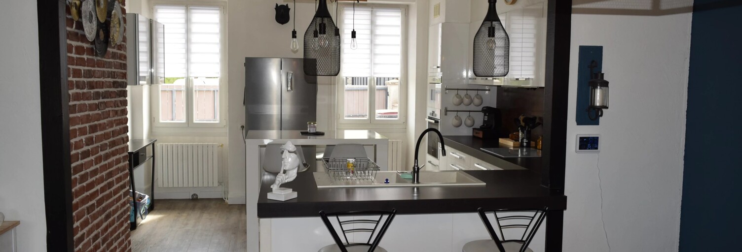 Maison 5 Pièces 139 m² à vendre à Le Coteau (42120)