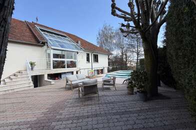 Maison 8 pièces 499000 €