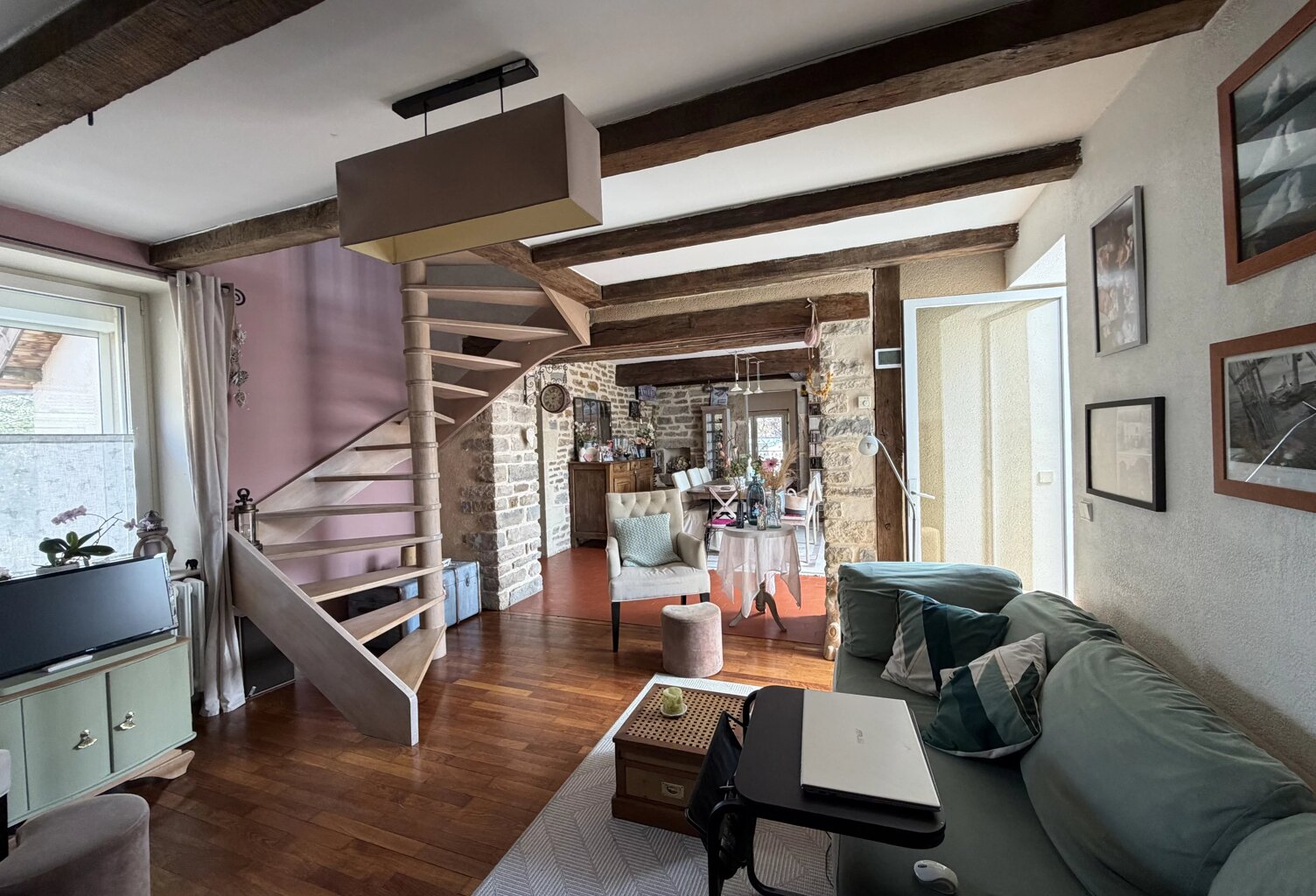 SECTEUR CHEMAUDIN, À 10 MIN DE L'HÔPITAL – BELLE MAISON DE CARACTÈRE DE 250 M² AVEC PISCINE — photo 1