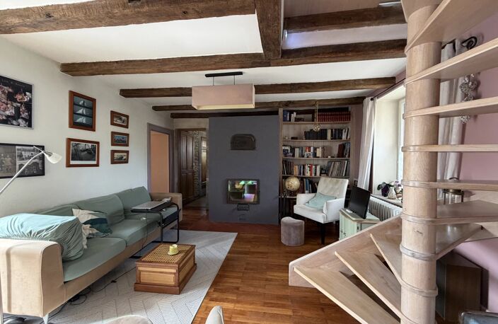 SECTEUR CHEMAUDIN, À 10 MIN DE L'HÔPITAL – BELLE MAISON DE CARACTÈRE DE 250 M² AVEC PISCINE — photo 2