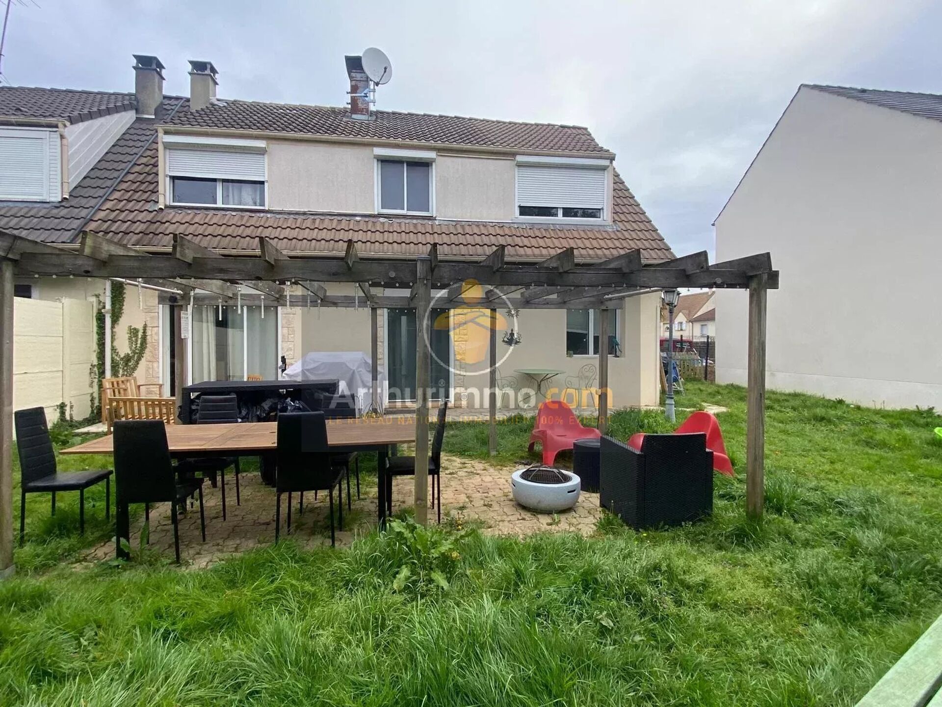 Maison 7 pièces 120 m² · à Presles-en-Brie · 120 m² · 330 000 €