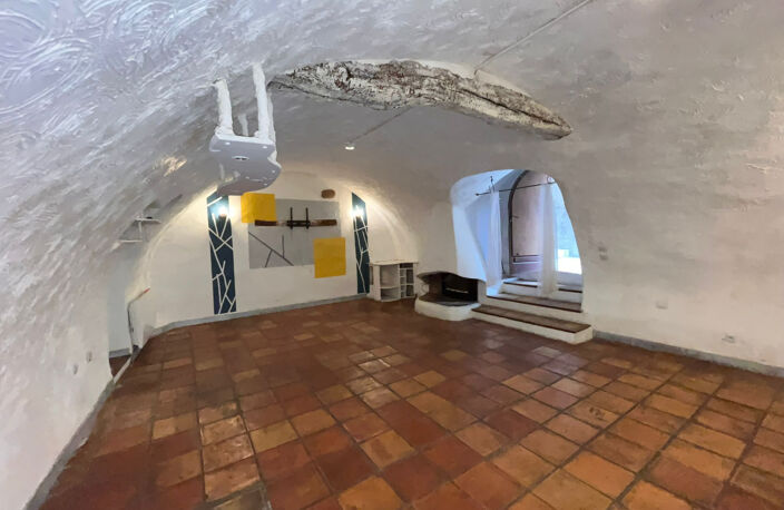 Appartement 4 pièces 135m2 (Loi Carrez 110m2) +3 caves, Touë — photo 3