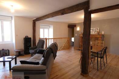 Immeuble  196000 €