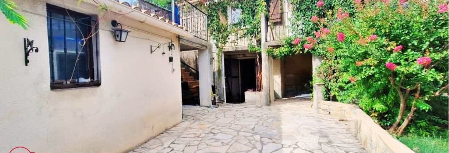 Maison 5 Pièces 98 m² à vendre à Cannes-et-Clairan (30260)