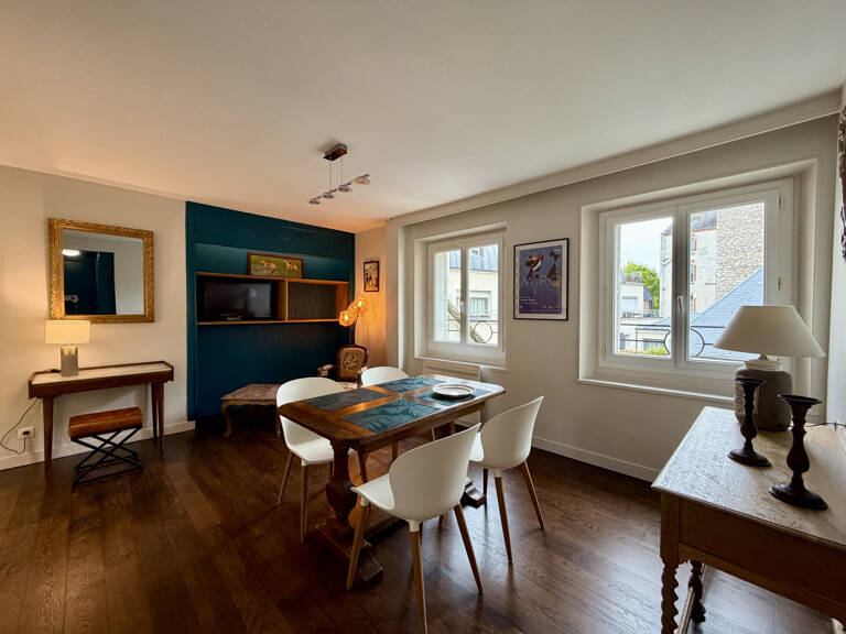 Dans Hôtel Particulier - Apt T2 de charme - Hyper centre Orl — photo 1
