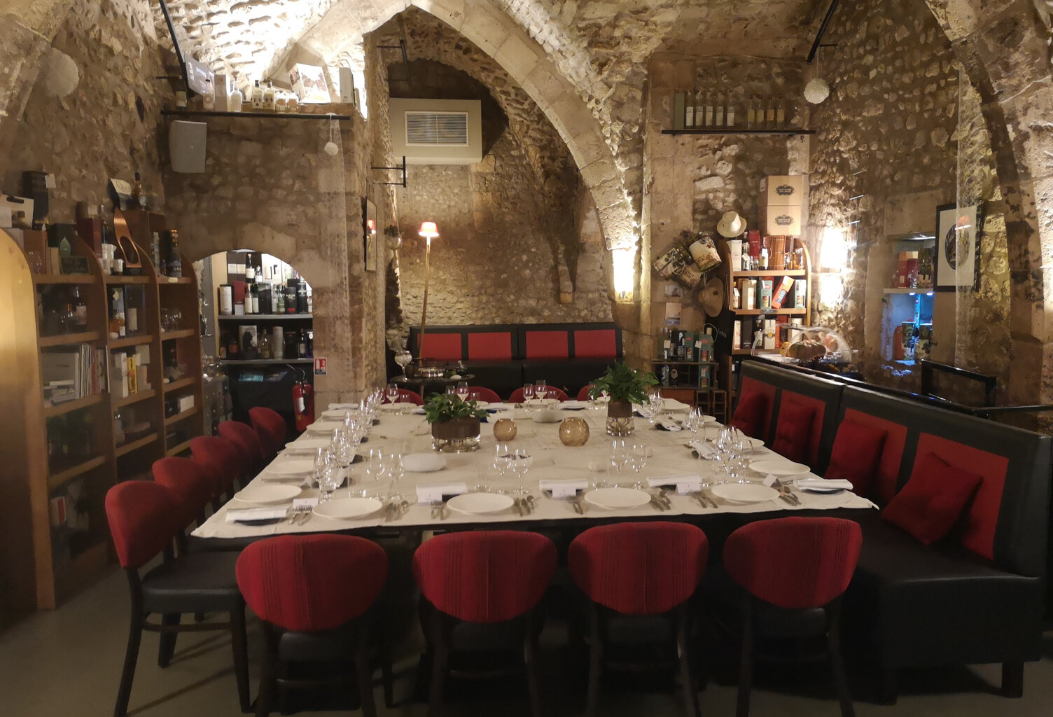Bail d'un Restaurant Atypique - lieu Historique - Orléans ce — photo 1