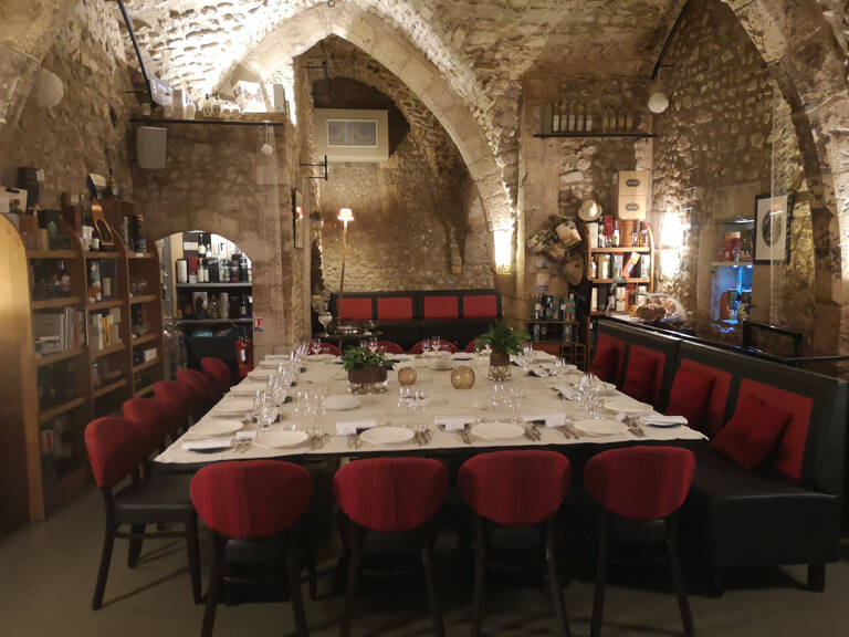 Bail d'un Restaurant Atypique - lieu Historique - Orléans ce — photo 1