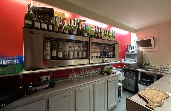 Bail d'un Restaurant Atypique - lieu Historique - Orléans ce — photo 3