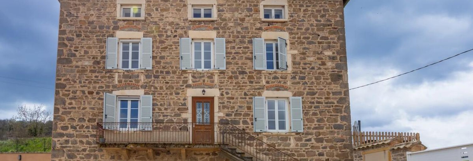 Maison 7 Pièces 190 m² à vendre à Vaux-en-Beaujolais (69460)