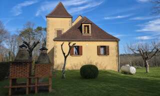 Maison 8 Pièces 197 m² à vendre à Marquay (24620)