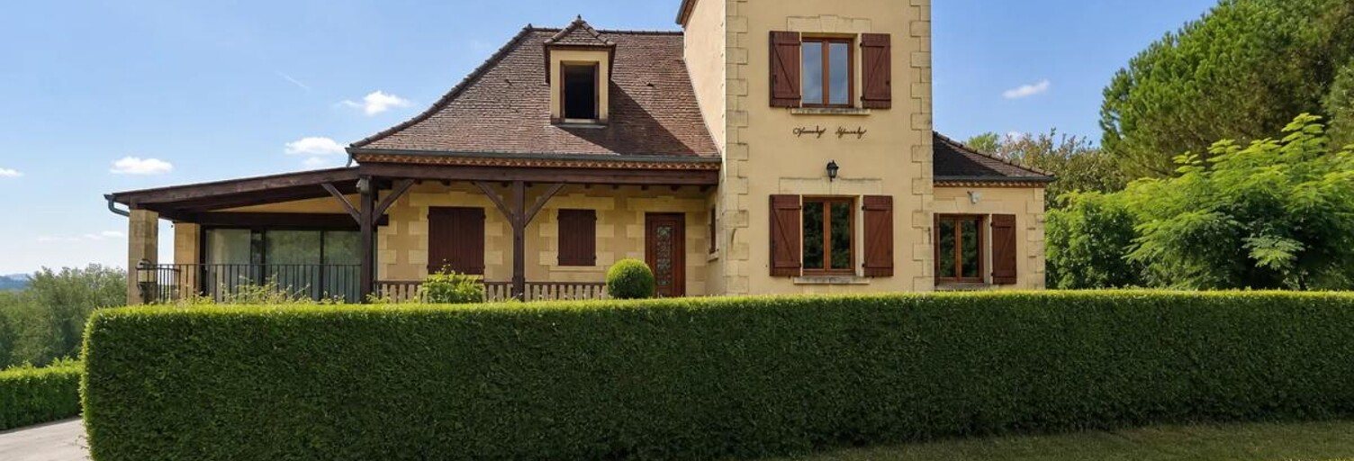 Maison 8 Pièces 197 m² à vendre à Marquay (24620)