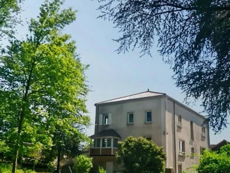 Maison de 9 pièces de 230m² en vente à Blanzy - Idéal pour les familles — photo 1