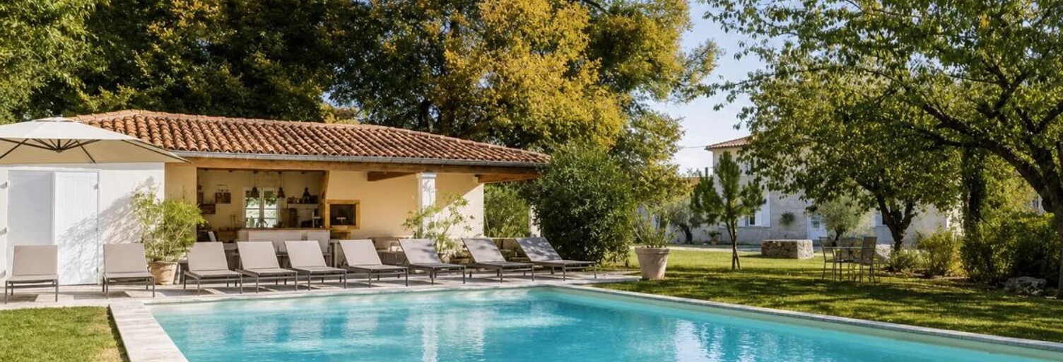 Maison 20 Pièces 507 m² à vendre à Chermignac (17460)