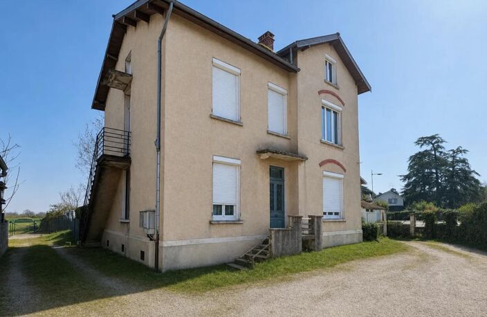 Investissement Locatif à Épinouze, 300 m² — photo 2