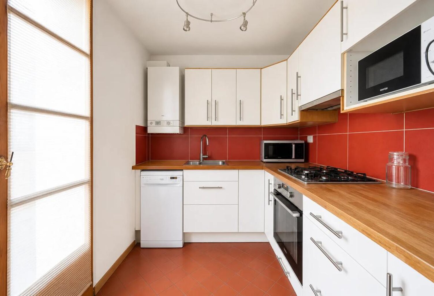 Appartement 75m² avec terrasse loué jusqu'en 2028 — photo 1