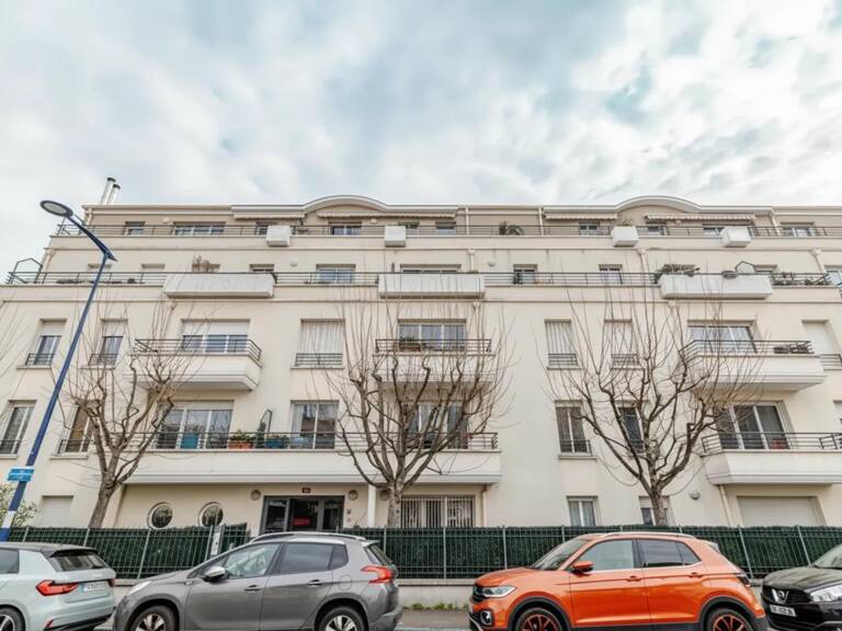 Appartement avec balcon à Drancy — photo 1