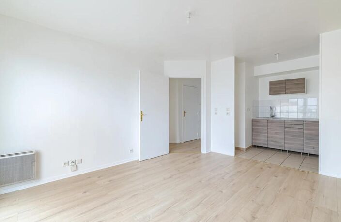 Appartement avec balcon à Drancy — photo 4