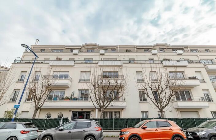 Appartement avec balcon à Drancy — photo 2