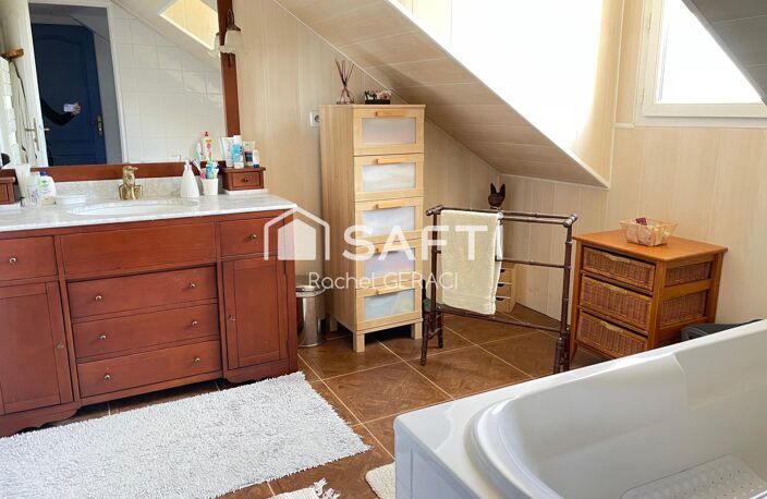 Maison: 130 m2, T2: 45 m2 et un studio: 25 m2 — photo 4
