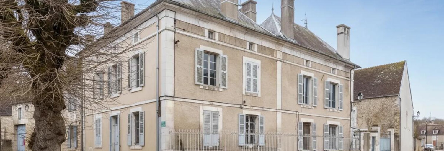 Maison 10 Pièces 240 m² à vendre à Charentenay (89580)