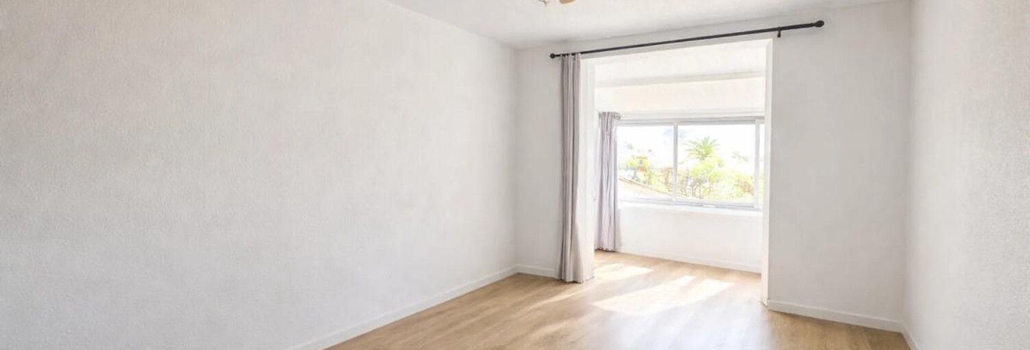 Appartement 1 Pièce 27 m² à vendre à La Londe-les-Maures (83250)