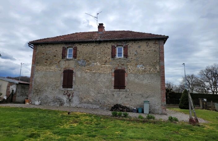 Vente maison 4 pièces 100 m² Champagnac (15350) — photo 3