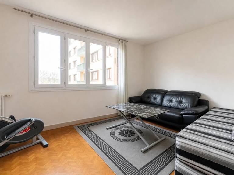Appartement 3 pièces de 58 m2 en vente à Les Clayes-sous-Bois - Idéal pour investisseurs — photo 1