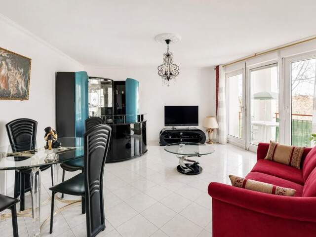Confortable 3P de 71m² avec balcon à La Courneuve — photo du bien