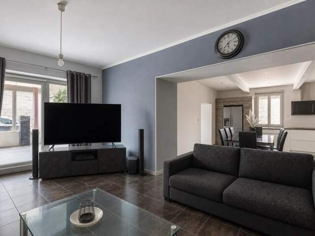 Maison familiale de 7 pièces située à Feyzin — photo du bien